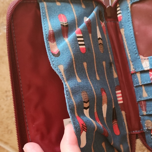 Kavu Blue Paddle Print Wallet And Phone Carrier - Picture 5 of 7